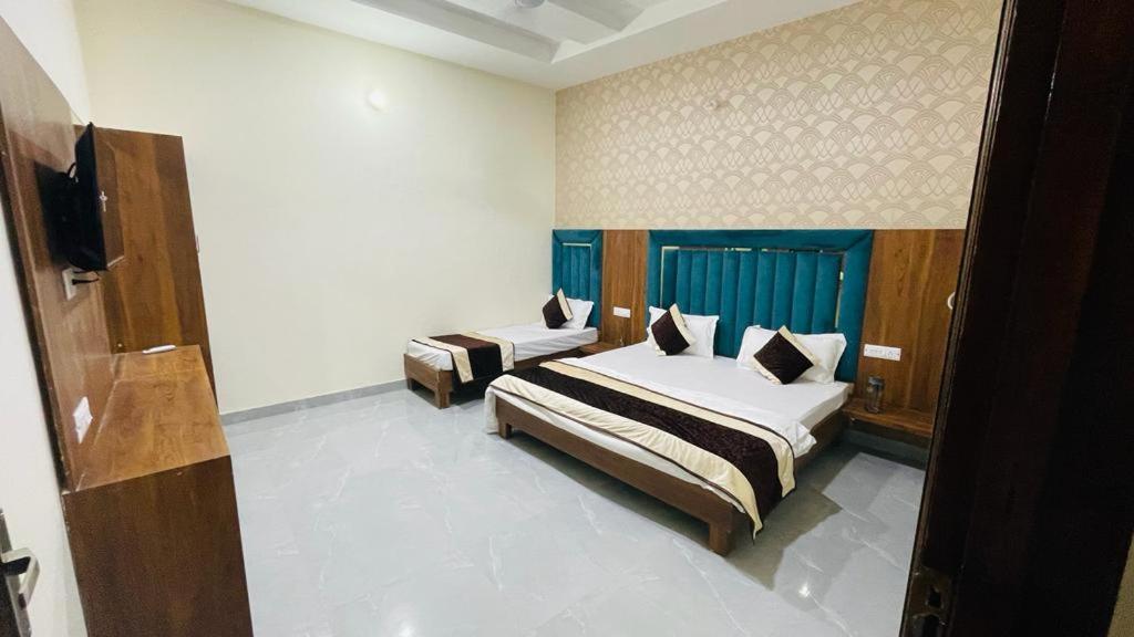 Av Grand 2* Amritsar